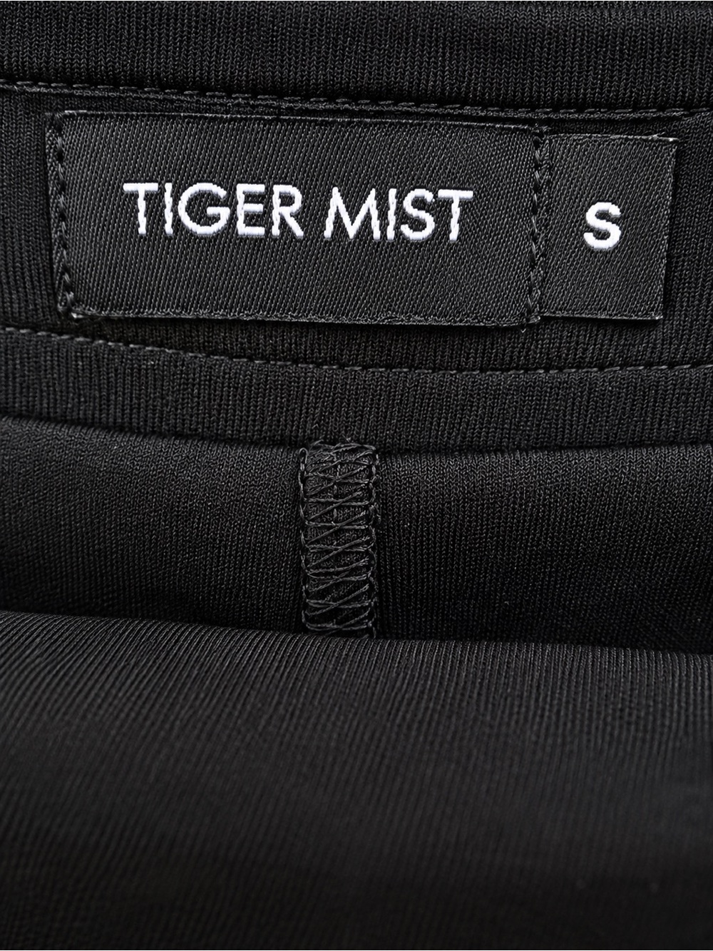 Tiger Mist Black Asymmetrical Mini Skort Size Small Revolve - Picture 4 of 4